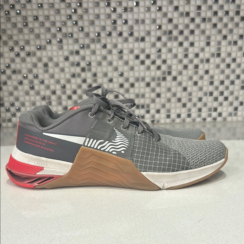 Men’s Nike Metcon 8’ Pewter Light Crimson Training Shoes Size 9